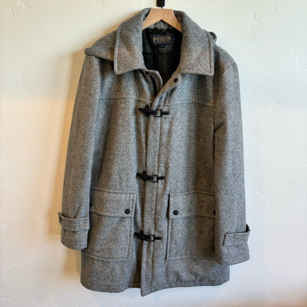 Pendleton’s Gray Wool Insulated Knob Hill Coat Mens Large NWOT